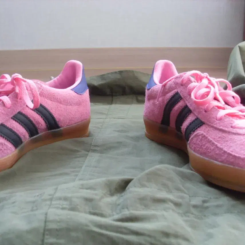 [BUNJANG] Adidas Gazelle Indoor Pink Sneakers / 아디다스 가젤 인도어 핑크 새제품 240사이즈