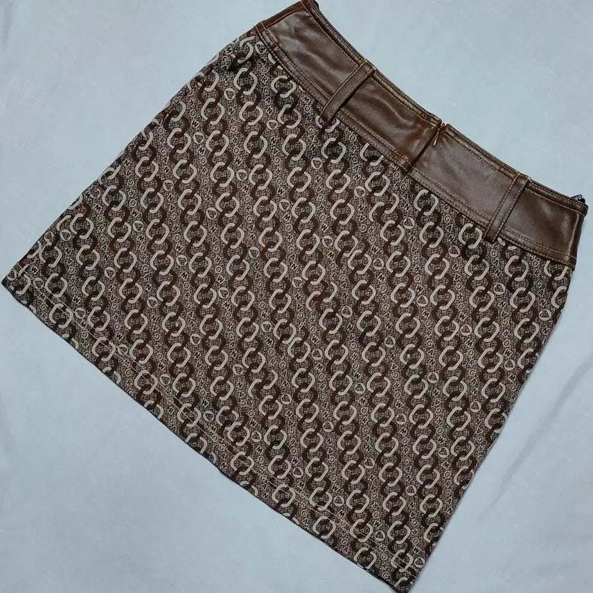 [BUNJANG] MORGAN DE TOI Logo Pattern Leather Mini Skirt / [프랑스 빈티지/38] MORGAN 로고 패턴 레더 배색 미니스커트