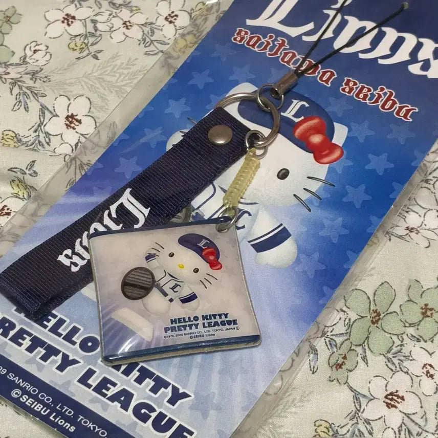 [BUNJANG] Lions Baseball Kitty Strap / (레어) 라이온즈 야구키티스트랩 덤증정