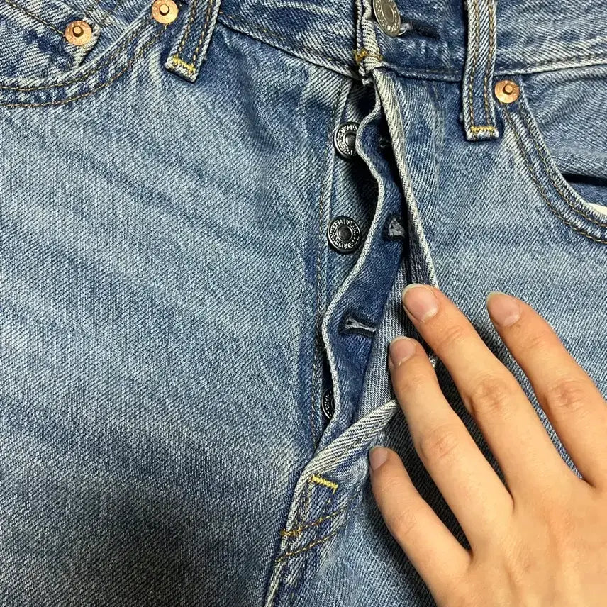 [BUNJANG] Levi's Straight Ankle Jeans / 리바이스 스트라이트 앵클 진 블루