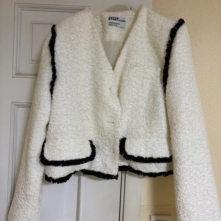 [BUNJANG] Color In ID Ivory Tweed Jacket / 컬러인아이디 OUR studio 아이보리 트위드 자켓(정가 8만원대)
