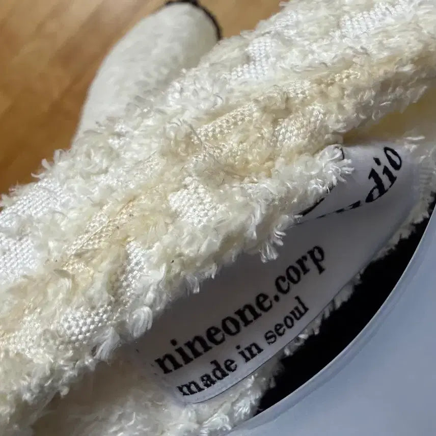 [BUNJANG] Color In ID Ivory Tweed Jacket / 컬러인아이디 OUR studio 아이보리 트위드 자켓(정가 8만원대)