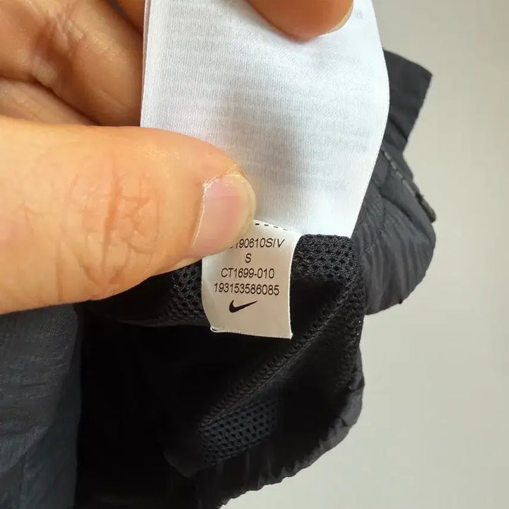[BUNJANG] Nike Leopard Big Swoosh Windbreaker / 나이키(NIKE) 레오파드 빅 스우시 윈드 브레이커