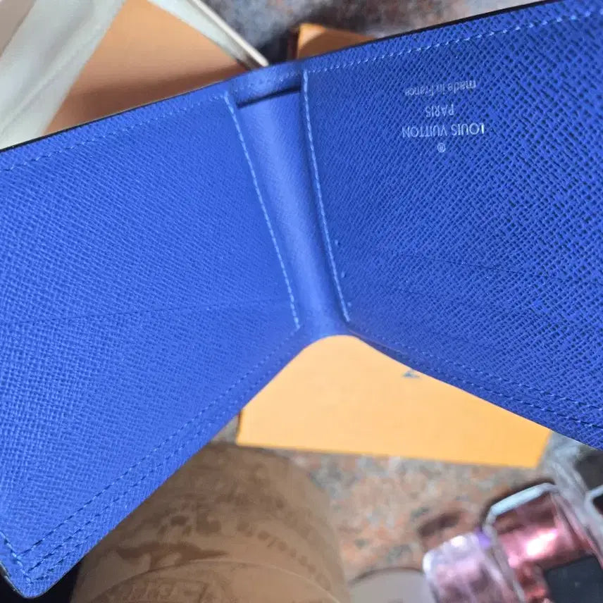 [BUNJANG] Louis Vuitton Multiple Wallet Taiga Leather Blue Men&