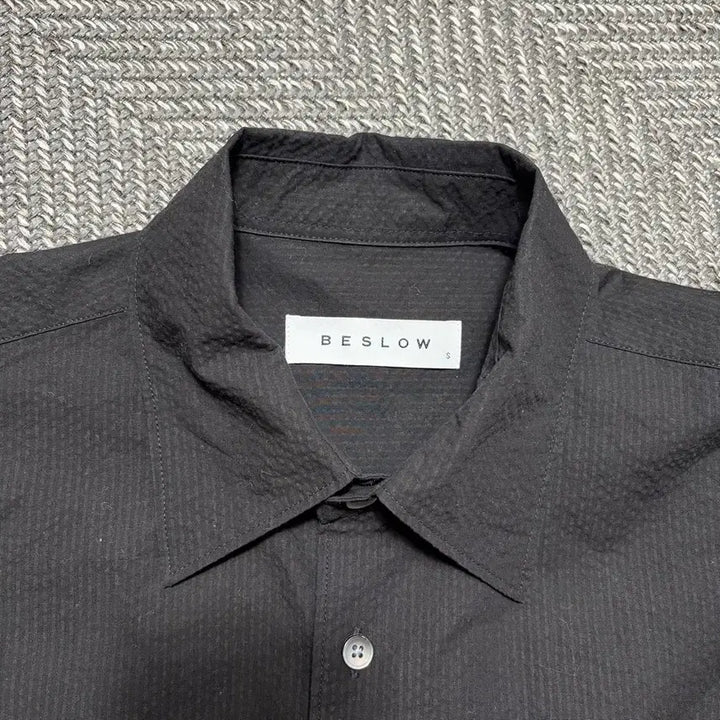 [SOLD OUT] Beslow 블랙 긴팔 셔츠(S)