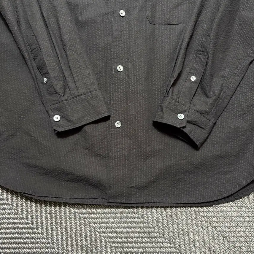 [SOLD OUT] Beslow 블랙 긴팔 셔츠(S)