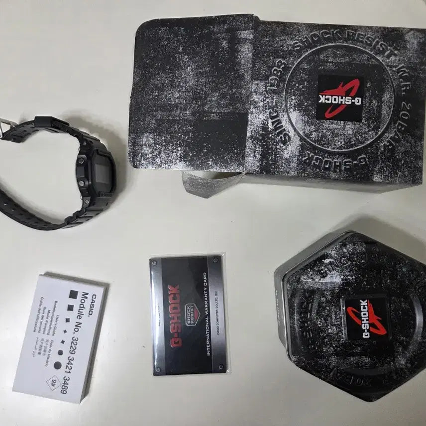 [BUNJANG] G-Shock DW-5600UBB-1DR Watch / DW-5600UBB-1DR 지샥 시계 팝니다.