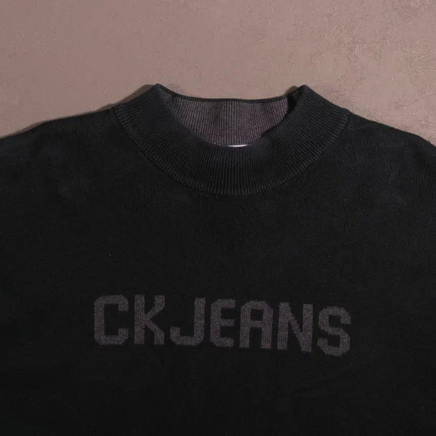[BUNJANG] Calvin Klein Logo Knit Sweater / 90s 캘빈클라인 로고 니트 C256