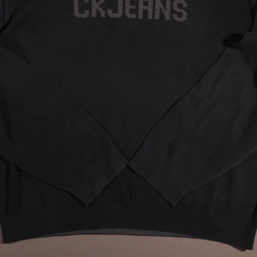 [BUNJANG] Calvin Klein Logo Knit Sweater / 90s 캘빈클라인 로고 니트 C256