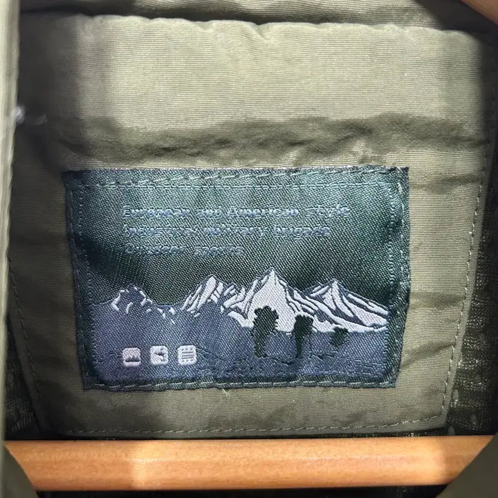 [BUNJANG] Khaki Hooded Windbreaker Jacket M / 카키색 후드 바람막이 점퍼 M