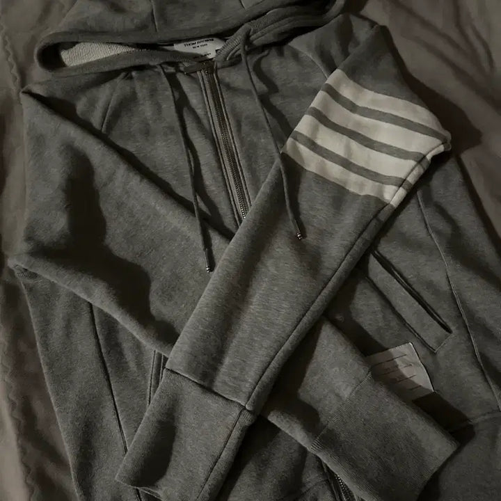 [BUNJANG] Thom Browne Gray Hoodie Zip-up (Size 2) / [ 정품 ] 톰브라운 회색 후드집업 2사이즈