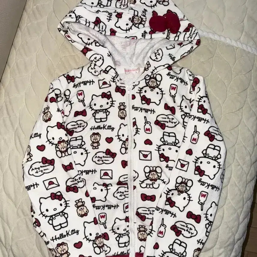 [BUNJANG] Hello Kitty Hooded Zip-up Jacket / 헬로키티 희귀 딱붙후드집업