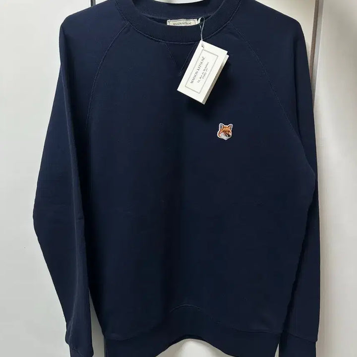 [BUNJANG] Maison Kitsune Fox Patch Navy Sweatshirt / 메종키츠네 폭스 패치 네이비 맨투맨