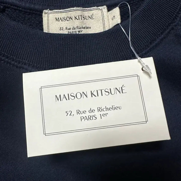 [BUNJANG] Maison Kitsune Fox Patch Navy Sweatshirt / 메종키츠네 폭스 패치 네이비 맨투맨