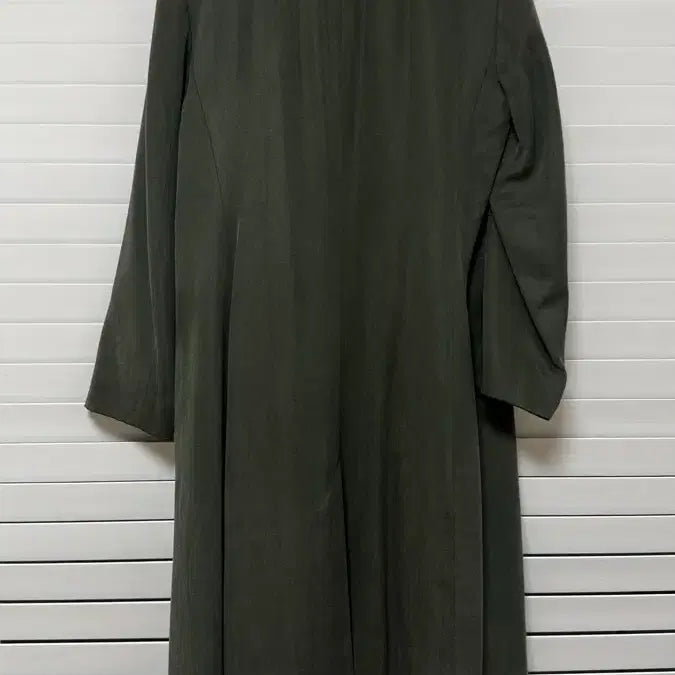 [BUNJANG] Club Monaco Khaki Trench Coat Lyocell (Size S/P) / <44만들어주는 요술템> 클럽 모나코 카키 트렌치 코트 S/P