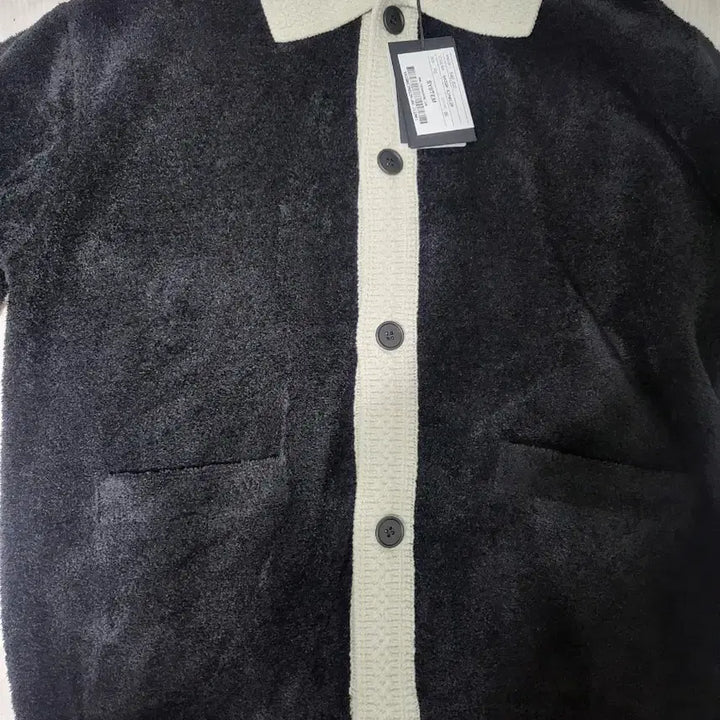 [SOLD OUT] 26SS 시스템옴므 콘트라스트 칼라 니트 가디건 블랙 새상품 팝니다.