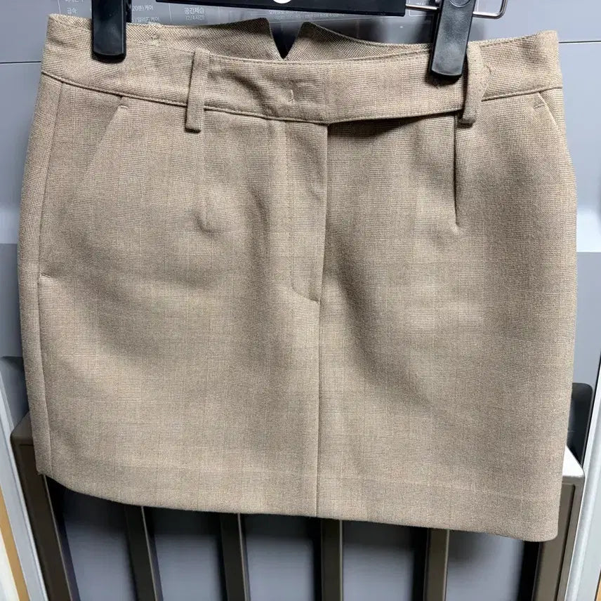 [BUNJANG] Grovestore Cha Jungwon Bella Skirt / 그로브스토어 차정원 벨라스커트