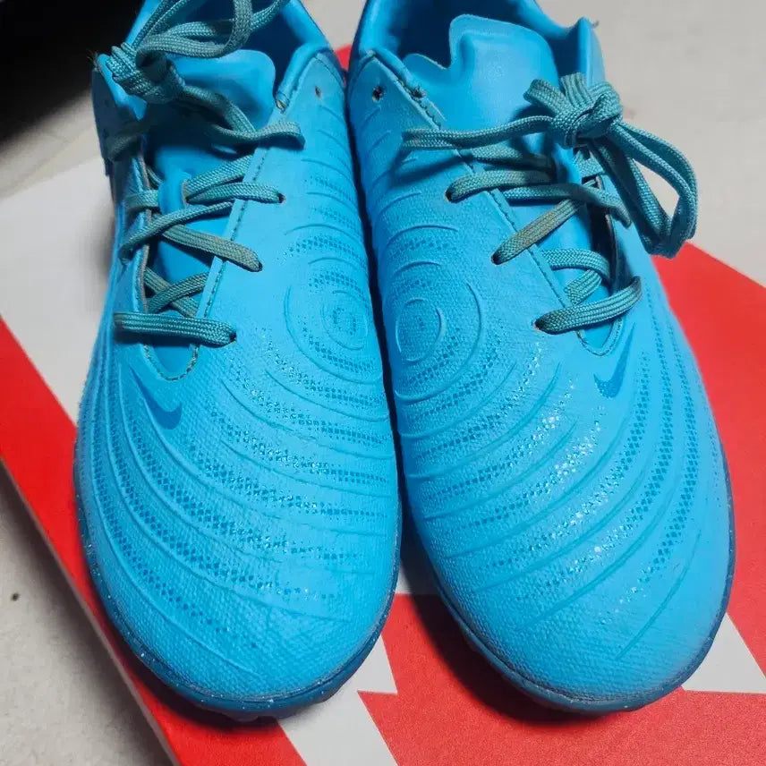 [BUNJANG] Nike Phantom 235 Futsal Shoes / 나이키 팬텀 풋살화 235