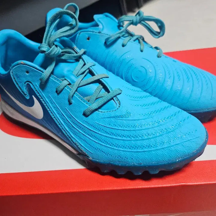 [BUNJANG] Nike Phantom 235 Futsal Shoes / 나이키 팬텀 풋살화 235