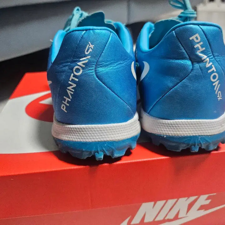 [BUNJANG] Nike Phantom 235 Futsal Shoes / 나이키 팬텀 풋살화 235