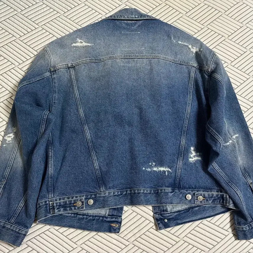 [BUNJANG] MM6 Oversized Denim Jacket (Size 50) / MM6 마르지엘라 오버사이즈 데님 자켓 50 사이즈