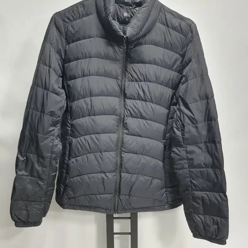 [BUNJANG] Uniqlo Lightweight High Neck Down Jacket - Black - M / 유니클로 경량 패딩 하이넥 다운 자켓 블랙 m