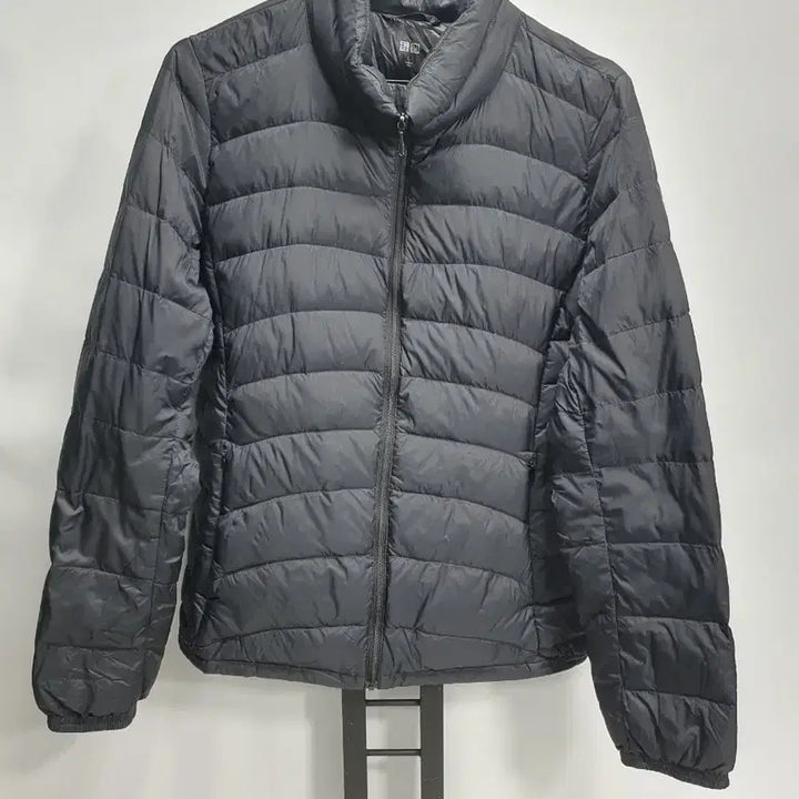 [BUNJANG] Uniqlo Lightweight High Neck Down Jacket - Black - M / 유니클로 경량 패딩 하이넥 다운 자켓 블랙 m