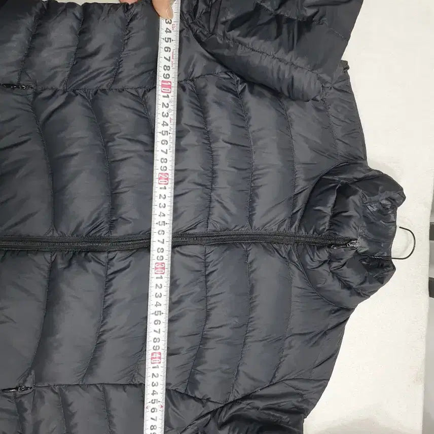 [BUNJANG] Uniqlo Lightweight High Neck Down Jacket - Black - M / 유니클로 경량 패딩 하이넥 다운 자켓 블랙 m