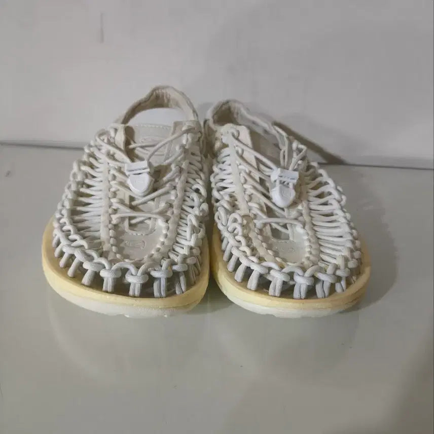 [BUNJANG] Kin Unique Sandals / 260mm 킨 유니크샌들