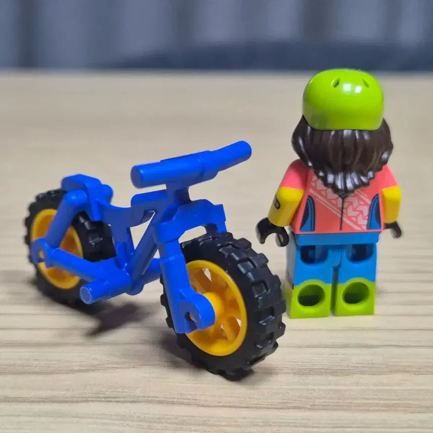[BUNJANG] Lego 71025 Mountain Biker Minifigure / 레고 71025 산악 자전거 선수 미니피규어
