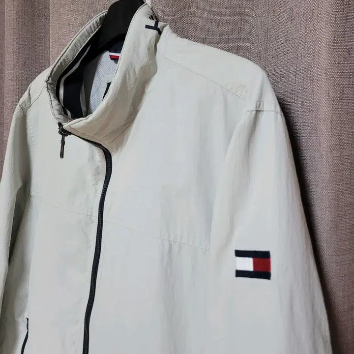 [BUNJANG] Tommy Hilfiger Men's Gray Bomber Jacket / 타미힐피거 남성 블루종 봄 자켓