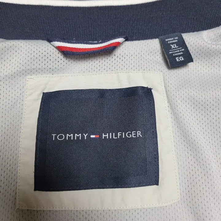 [BUNJANG] Tommy Hilfiger Men's Gray Bomber Jacket / 타미힐피거 남성 블루종 봄 자켓