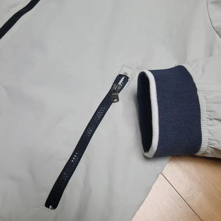 [BUNJANG] Tommy Hilfiger Men's Gray Bomber Jacket / 타미힐피거 남성 블루종 봄 자켓