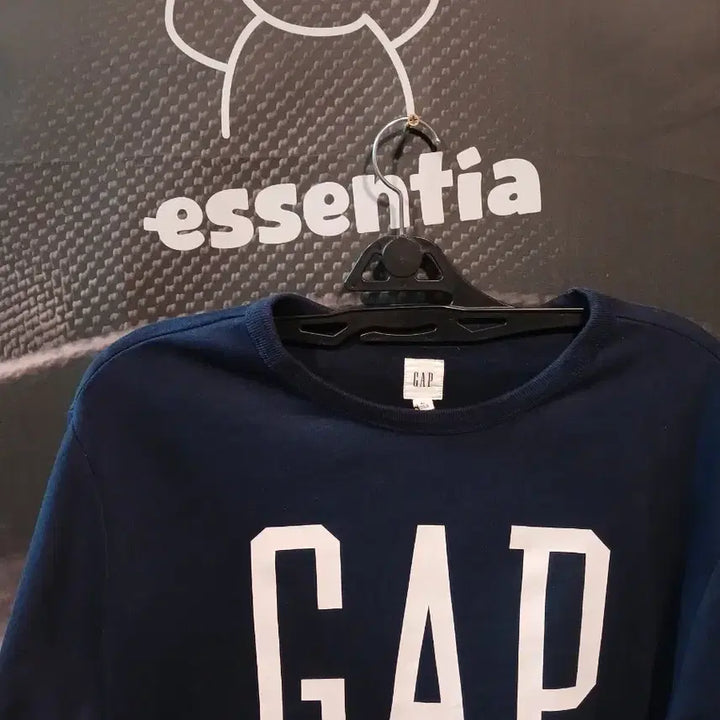 [BUNJANG] GAP Navy Big Logo Fleece Sweatshirt / GAP  네이비 빅로고 기모 맨투맨