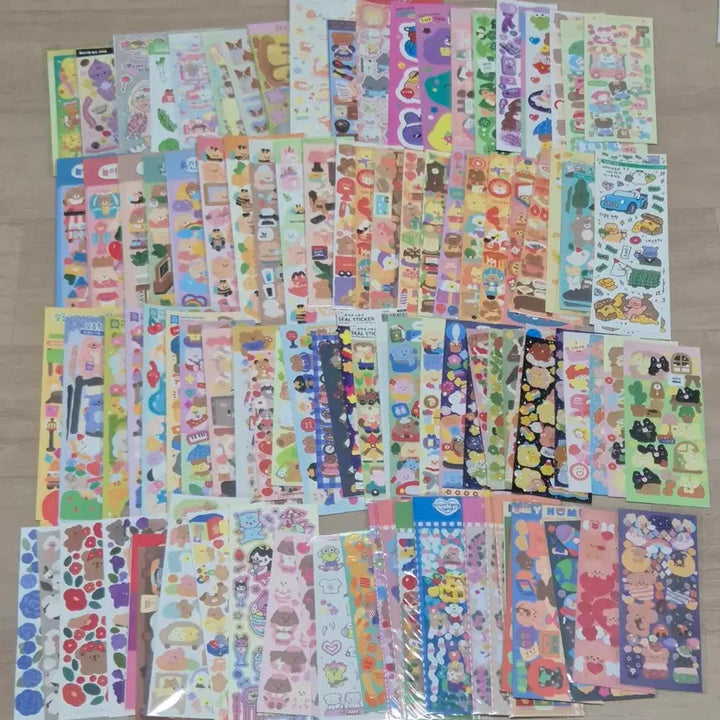 [BUNJANG] Assorted Sticker Bundle (100+ pieces) / (cu/gs반택 무료) 씰스티커 처분 100장+덤