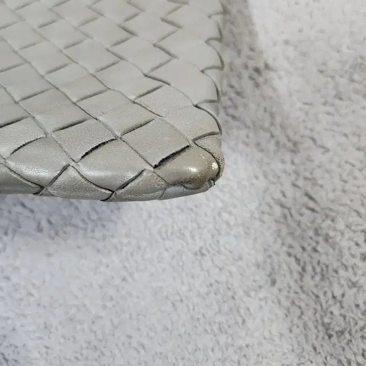 [BUNJANG] Bottega Veneta Weaving Pattern Clutch Bag / 보테가베네타 위빙 패턴 클러치백 그레이