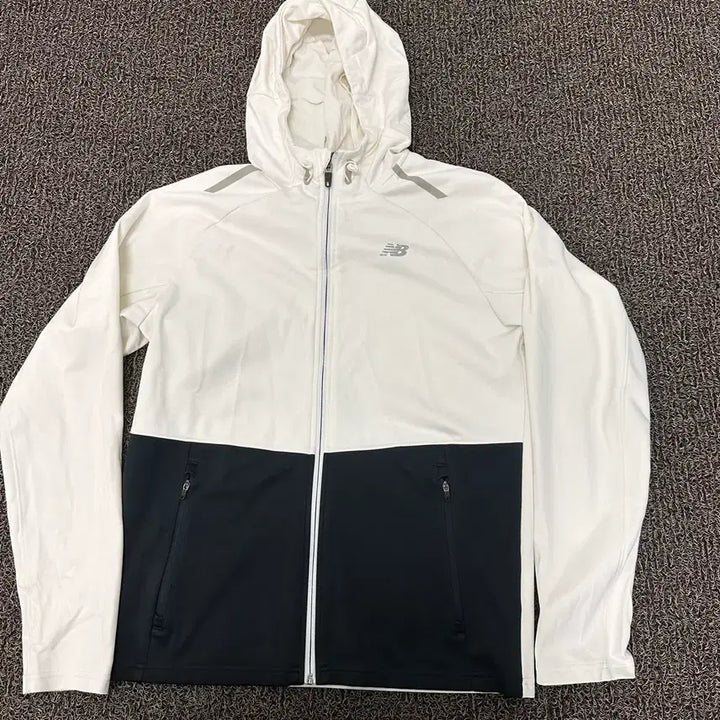 [BUNJANG] New Balance Hooded Zip-up S / 뉴발란스 후드집업 운동복 S