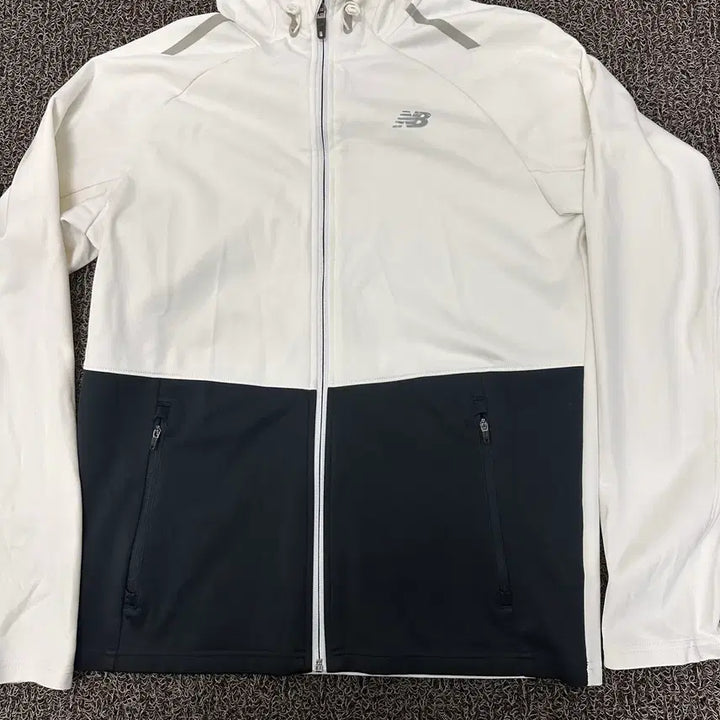 [BUNJANG] New Balance Hooded Zip-up S / 뉴발란스 후드집업 운동복 S