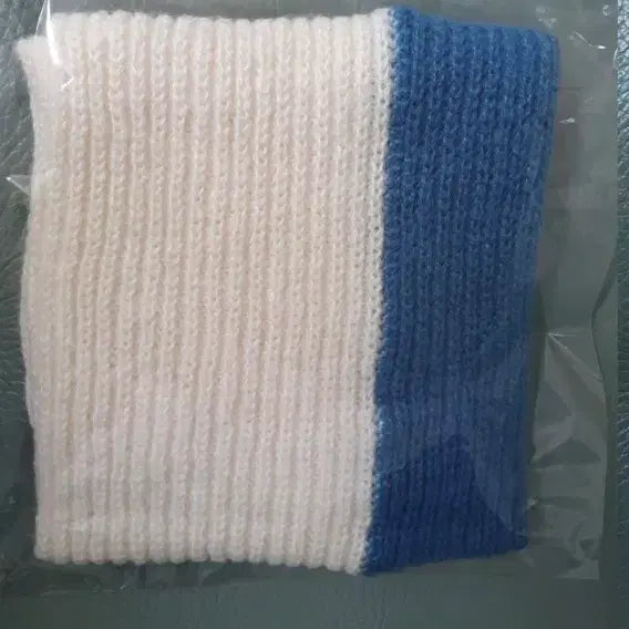 [BUNJANG] Knit Scarf Ivory/Black / 고리형 니트 목도리 아이보리/블랙