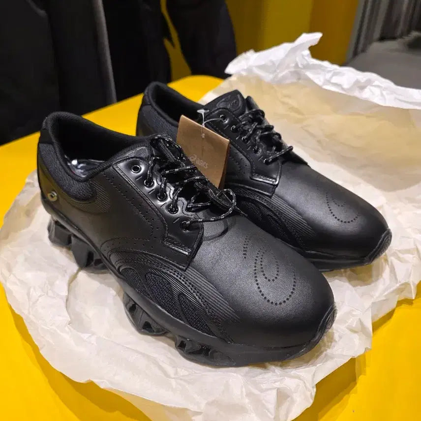 [BUNJANG] Asics Gel Quantum SP Black Sneakers / 아식스 젤퀀텀SP 블랙 275