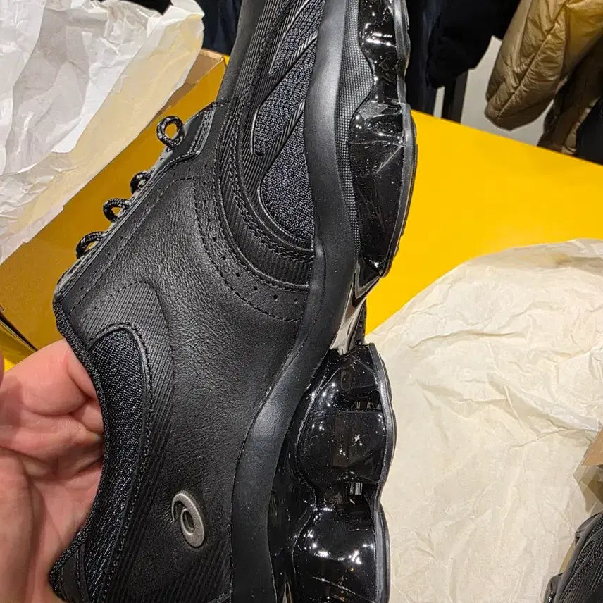 [BUNJANG] Asics Gel Quantum SP Black Sneakers / 아식스 젤퀀텀SP 블랙 275