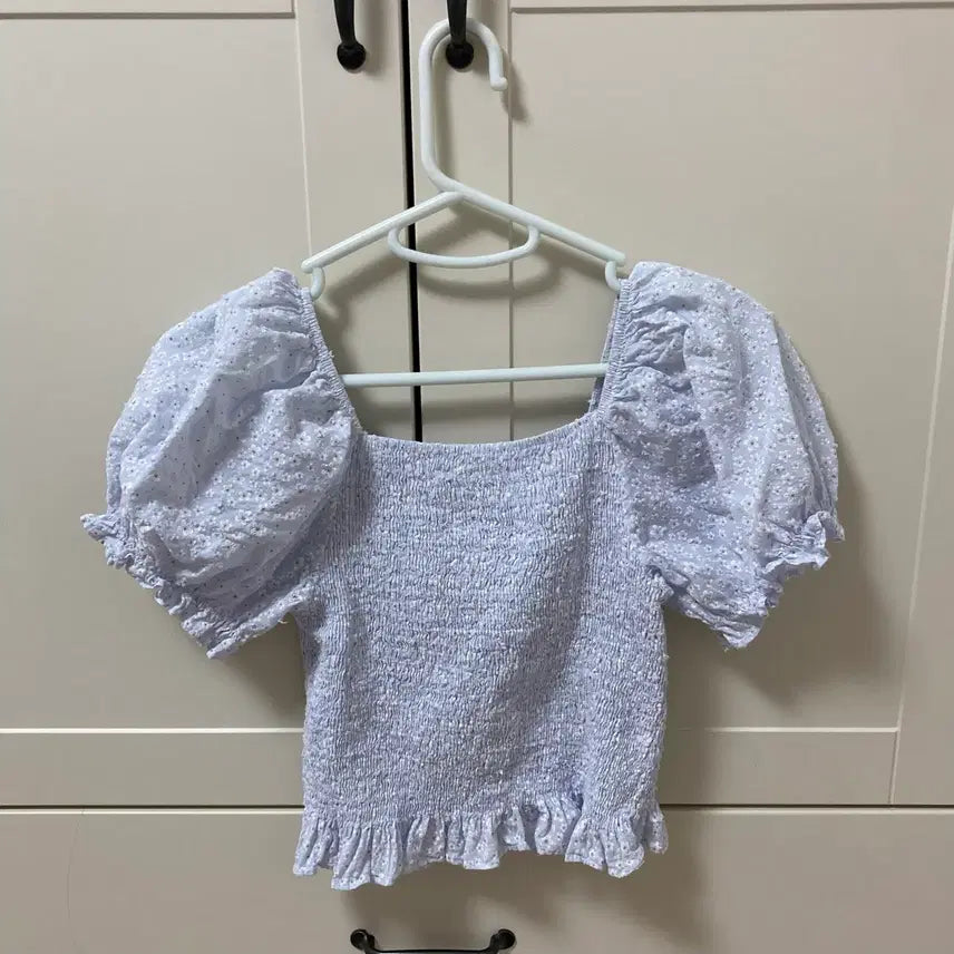 [BUNJANG] Flower Smoke Puff Blouse / 플라워 스모크 퍼프 블라우스
