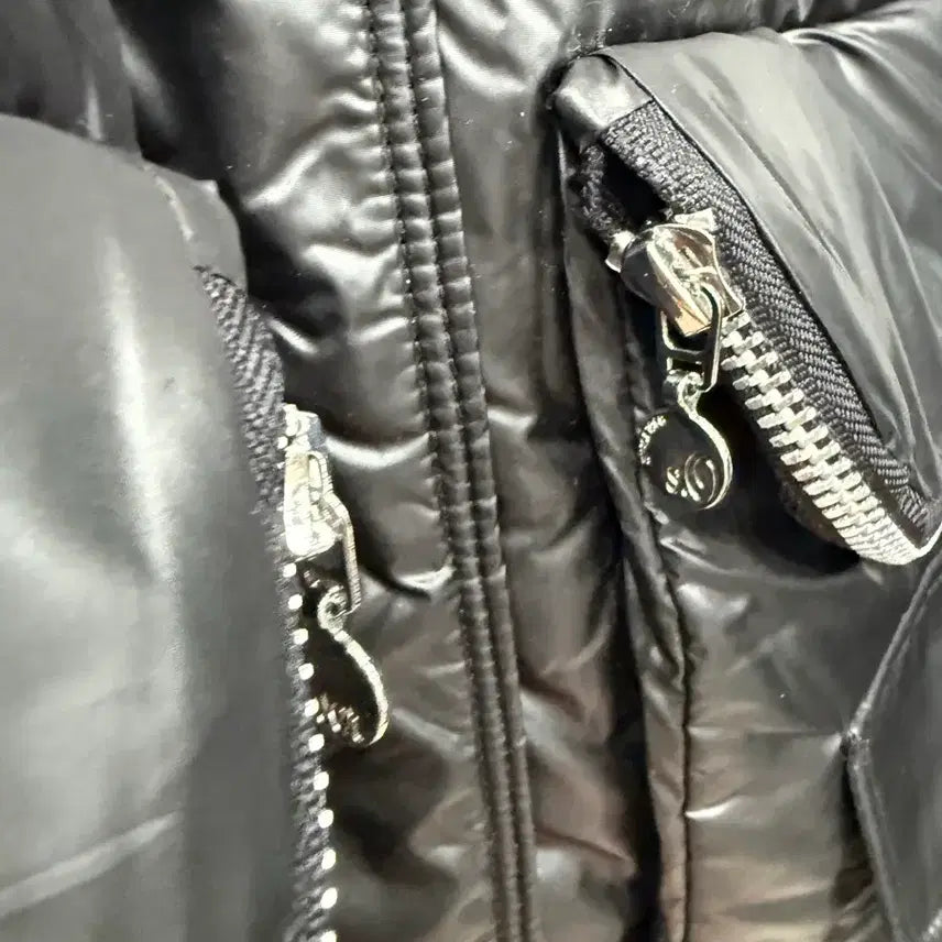 [BUNJANG] Black Hooded Padded Vest / 블랙 패딩 후드 조끼 66~77/77반까지