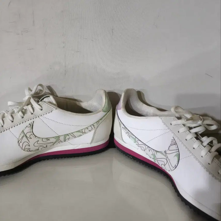 [BUNJANG] 265mm 나이키 코르테즈 발렌타인 스니커즈 / 265mm 나이키 코르테즈 발렌타인 스니커즈