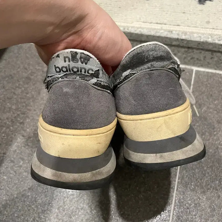 [BUNJANG] New Balance M990 Grey Sneakers / 뉴발란스 m990 255