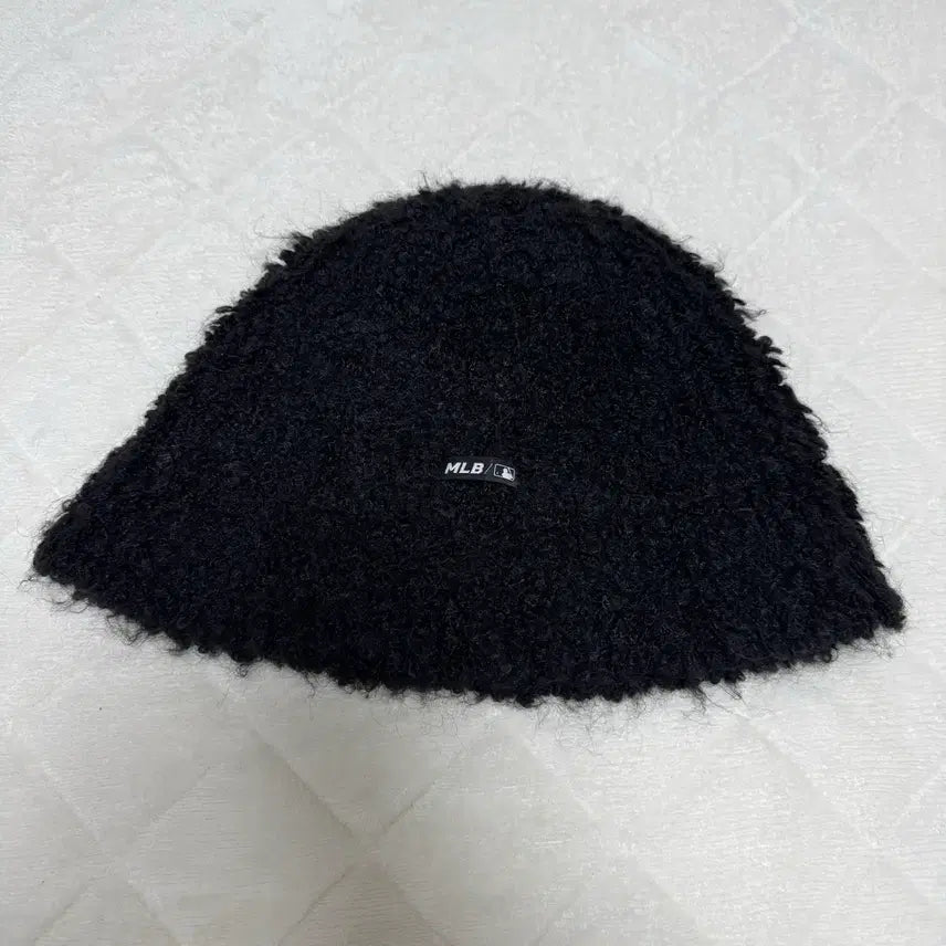 [BUNJANG] MLB Fleece Bucket Hat / mlb 엠엘비 플리스 버킷햇 모자