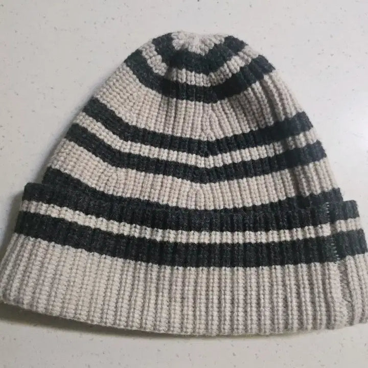 [BUNJANG] Maison Kitsune Fox Head Beanie / 메종키츠네 여우 비니