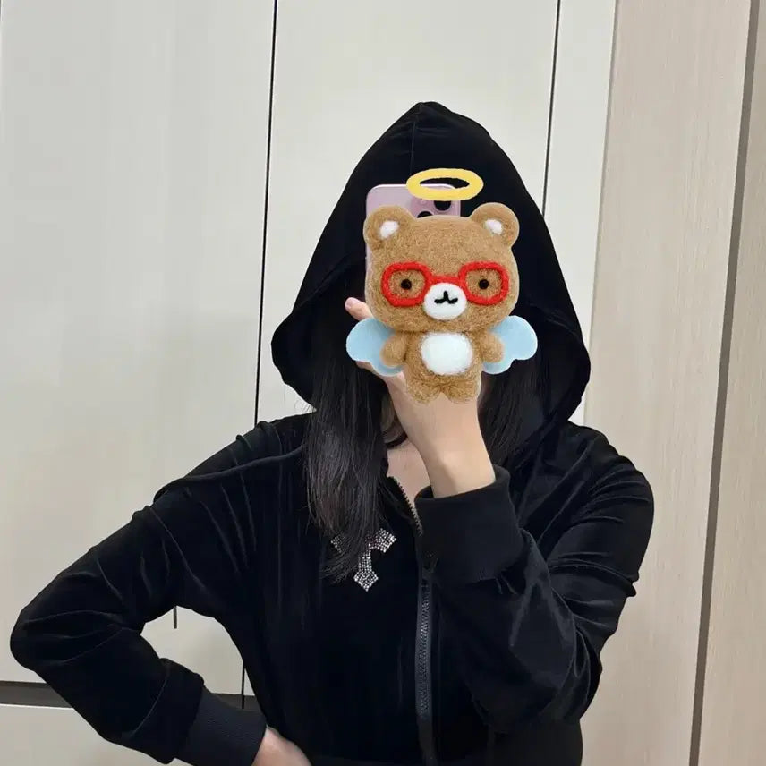 [SOLD OUT] 십자가 큐빅 크롭 벨벳 후드집업