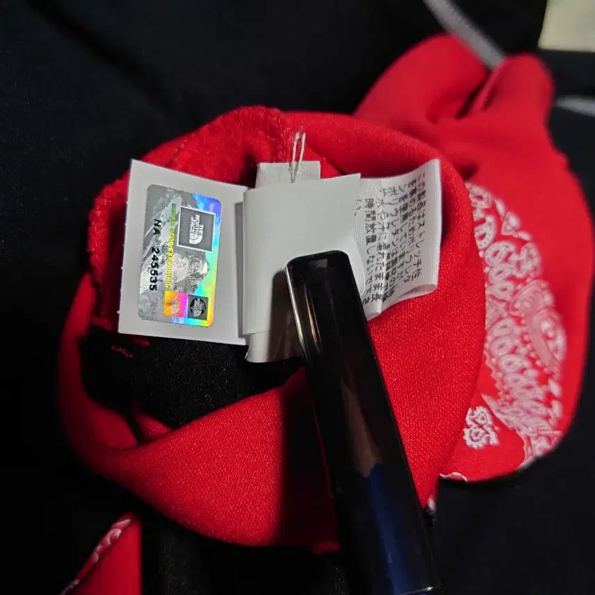 [BUNJANG] Supreme North Face Bandana ETIP Glove / 슈프림 노스페이스 Bandana ETIP Glove.상태좋은 중고제품.