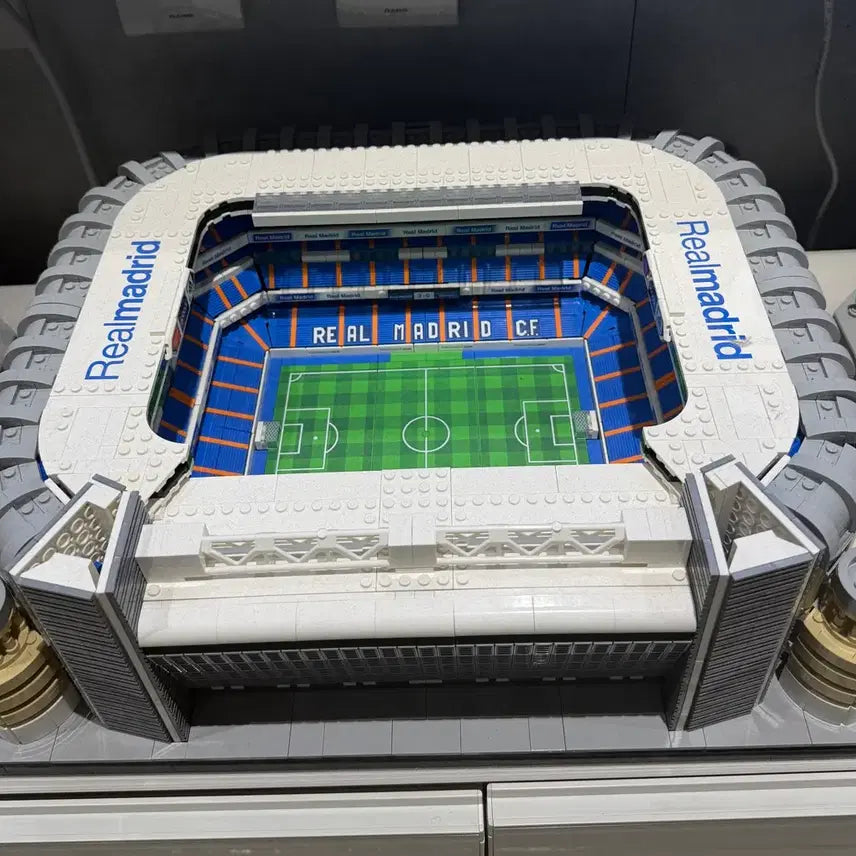 [SOLD OUT] 레고 축구장 산티아고 레알 마드리드 (박스 설명서 다있어요)